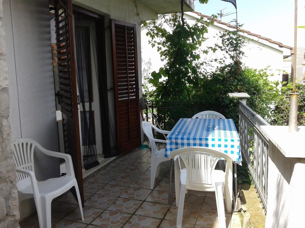 Apartments Marina Supetar Exterior foto